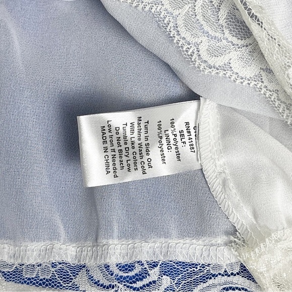 ✨NEW!✨ TCEC Women’s Blue Ruffle Tank - Large - Picture 5 of 8